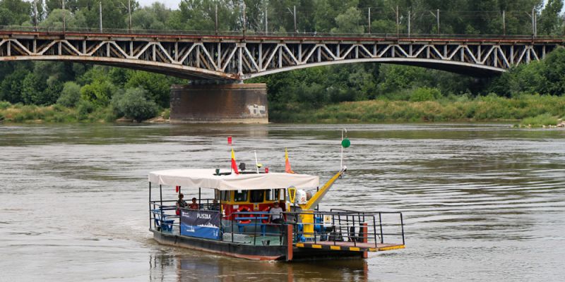 Dobre wieści dla miłośników rejsów po Wiśle. Zmiany w rozkładzie promów od 11 sierpnia
