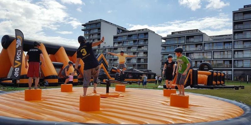Gigantyczny plac zabaw dla dorosłych w centrum Warszawy  „Planeta Gigantów w 19. Dzielnicy”