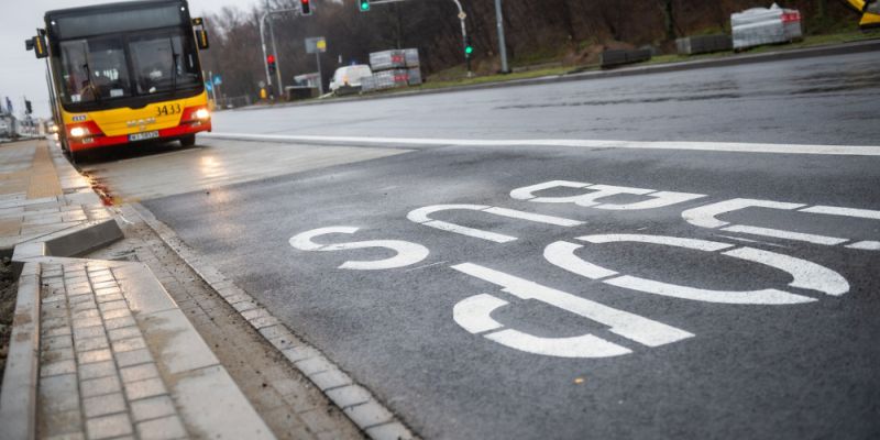 Buspas na Głębockiej i św. Wincentego otwarty