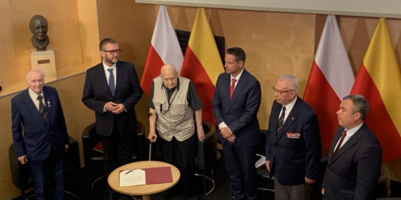 ,,Dziel się pamięcią, bo zniknie’’ - program obchodów 81. rocznicy Powstania Warszawskiego