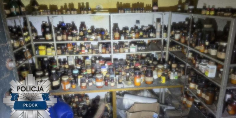 Znalezisko po chemiku sprzed lat. Podejrzane substancje w Płocku