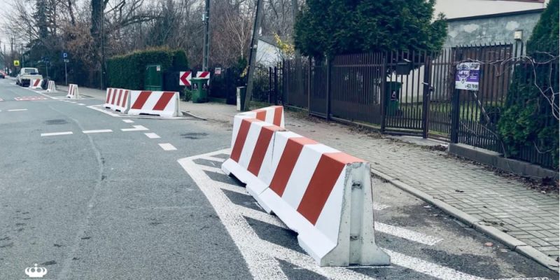 Nowe oblicze ulicy Lisiej: Targówek zyskuje bezpieczniejszą infrastrukturę i zreorganizowany ruch drogowy