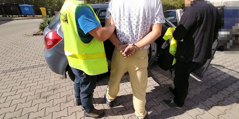 Brutalny atak w warszawskim autobusie. Sprawca w rękach policji