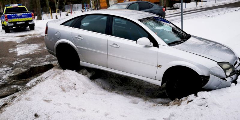 Uciekał przed drogówką, zakończył jazdę w rowie. Miał ponad 3 promile alkoholu we krwi