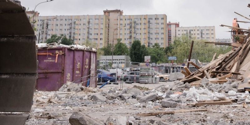 Nowy bazar przy Broniewskiego coraz bliżej. Prace weszły w kolejny etap