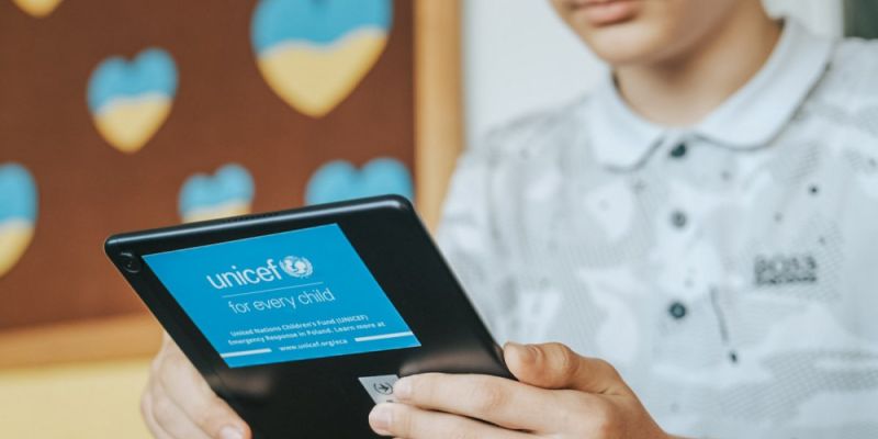 1000 tabletów trafiło do gdyńskich szkół dzięki UNICEF