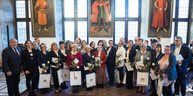 Prezydent Miasta Gdańska wręczyła nagrody za działania na rzecz pacjentów.
