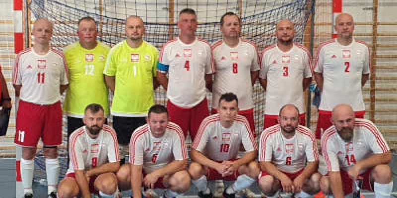 Głusi walczą w Warszawie o mistrzostwo w futsalu