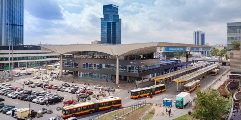 Bójka Obcokrajowców przed Dworcem Centralnym