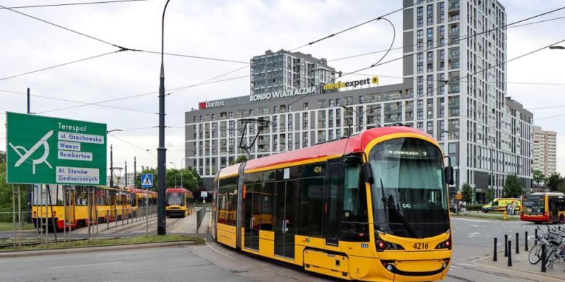 Weekendowe utrudnienia w Warszawie - remont tras tramwajowych