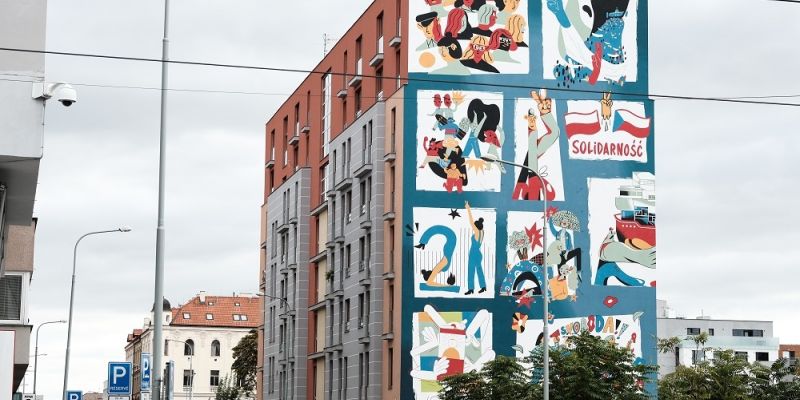 Ściana kultury - nowy mural w Warszawie i w Pradze