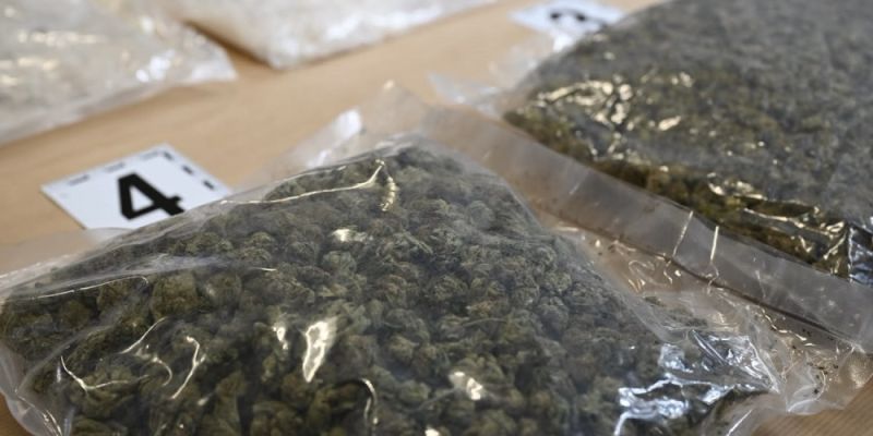Starszy kapral z warszawskiej brygady oskarżony o handel narkotykami