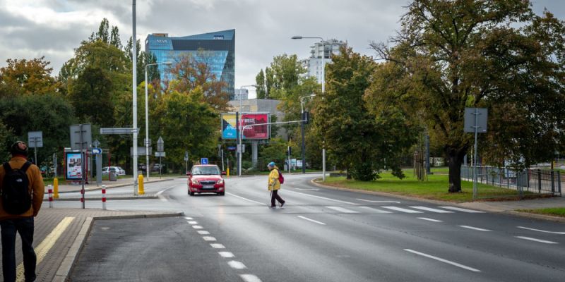 Koniec ryzykownego sprintu przez Słomińskiego. Przy parku Traugutta powstaną światła