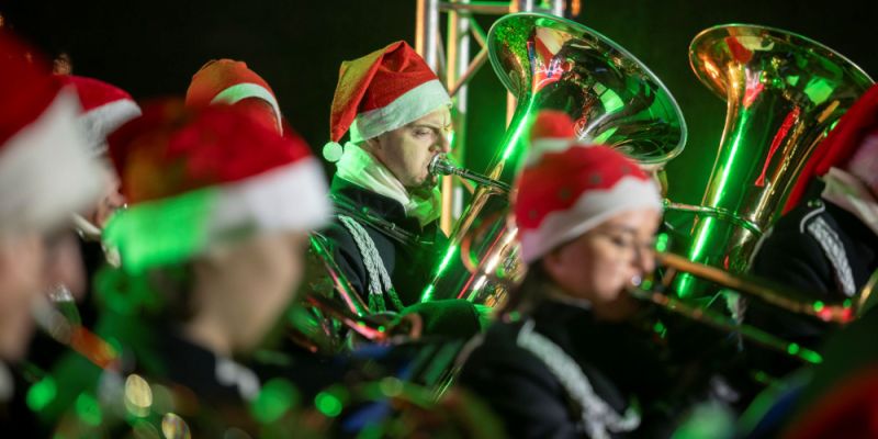 Warszawski Festiwal Świąteczny na Krakowskim Przedmieściu – koncerty, teatr i świąteczna magia