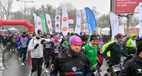 Bieg Chomiczówki  za nami. Tysiące biegaczy opanowały ulice Bielan