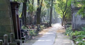 Wirtualna podróż po Starych Powązkach. Rusza cyfrowe skanowanie zabytkowych nagrobków