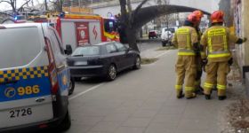 Bezdomny mężczyzna utknął w pustostanie