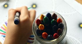 Warszawskie przedszkola w czasach niżu demograficznego – nowe strategie miasta