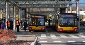 ZTM uruchamia linie cmentarne. Łatwiejszy dojazd na warszawskie cmentarze przed Wszystkimi Świętymi