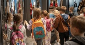 Kulturalne i edukacyjne inicjatywy dla najmłodszych na finał wakacji w Warszawie
