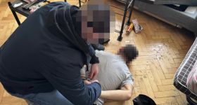 Prokuratura z aktem oskarżenia wobec 43–latka, który w marcu ostrzelał budynek liceum