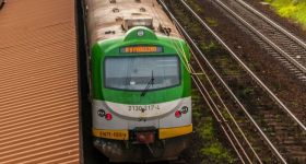 Zmiany w rozkładzie Kolei Mazowieckich. Pasażerów czekają utrudnienia