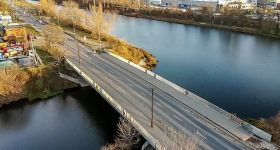 Nowy most na ul. Płochocińskiej przeszedł próby obciążeniowe