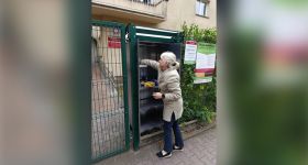 Warszawa zwiększa dostęp do jadłodzielni – jak działają lodówki społeczne?