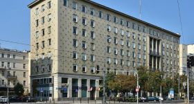 Stolica odda nieruchomości terytorialsom i Akademii Pożarniczej