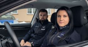 Policjanci pomogli kobiecie, która straciła przytomność. Interweniowali po służbie