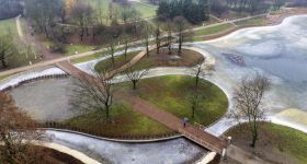 Zwiększenie bioróżnorodności na Polu Mokotowskim: wspólna akcja sadzenia roślin