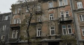 Rozpoczął się remont kamienicy przy ulicy Stalowej 54