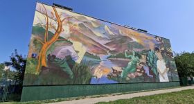 Na elewacji bemowskiej szkoły powstał wyjątkowy mural patriotyczny