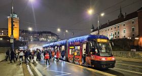 Świąteczna komunikacja rusza na trasy: Boże Narodzenie w metrze, tramwaju i autobusie