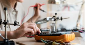 Polska kreatywność w liczbach. Najnowsze dane GUS pokazują, kto naprawdę napędza innowacje