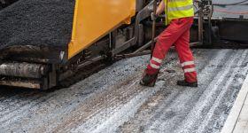 Modernizacja nawierzchni na ulicy Idzikowskiego: Weekendowe utrudnienia i zmiany w ruchu