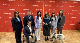 Ruszył projekt „Pies – oczy, ręce i dużo więcej”. 13 psów zostanie wyszkolonych do pomocy osobom z niepełnosprawnościami