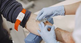 Targówek zachęca do oddawania krwi. Mobilny punkt stanie 9 grudnia