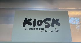„Kioski’’ - w Bibliotece Uniwersytetu Warszawskiego powstała nowa stołówka. Czy rzeczywistość w końcu wyszła naprzeciw oczekiwaniom studentów?