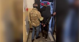 Wracał z dyskoteki, najpierw został poproszony o pomoc a później brutalnie zaatakowany