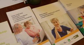 „Świadomy Senior - Bezpieczny Senior”. Rząd rusza z programem przeciwko oszustom