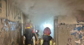 Pożar poddasza kamienicy na Tarchomińskiej. Ewakuowano 20 osób