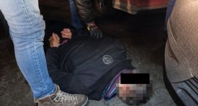 Niefortunny finał przemytu: Z bagażnikiem pełnym narkotyków zaparkował tuż obok nieoznakowanego radiowozu