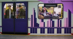 Muzyka wśród szyn - specjalne tramwaje i metro kursują po Warszawie z okazji Konkursu Chopinowskiego