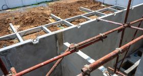 Ciepła płyta fundamentowa to przyszłość budownictwa jednorodzinnego. Jakie korzyści daje?