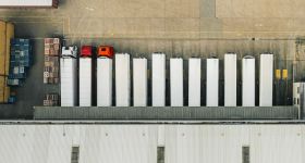 Centrum logistyczne w Warszawie – co warto wiedzieć przed podjęciem decyzji?