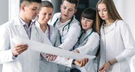 Mazowieckie stypendia dla studentów medycyny i pielęgniarstwa – nawet 4 tys. zł miesięcznie
