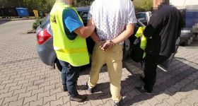 Brutalny atak w warszawskim autobusie. Sprawca w rękach policji