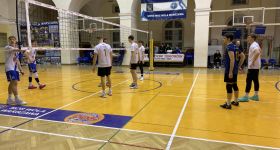 Siatkarskie derby Warszawy. Iskra wygrywa i awansuje