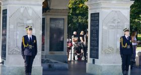 Przyjdź i zobacz uroczystą zmianę warty przed Grobem Nieznanego Żołnierza z udziałem Straży Miejskiej